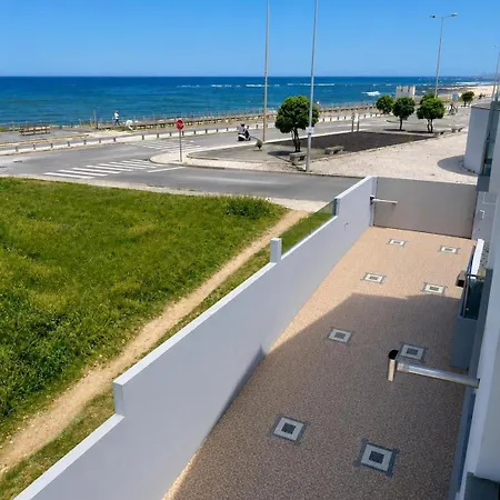 Angeiras House Porto Seaside * ラーヴラ