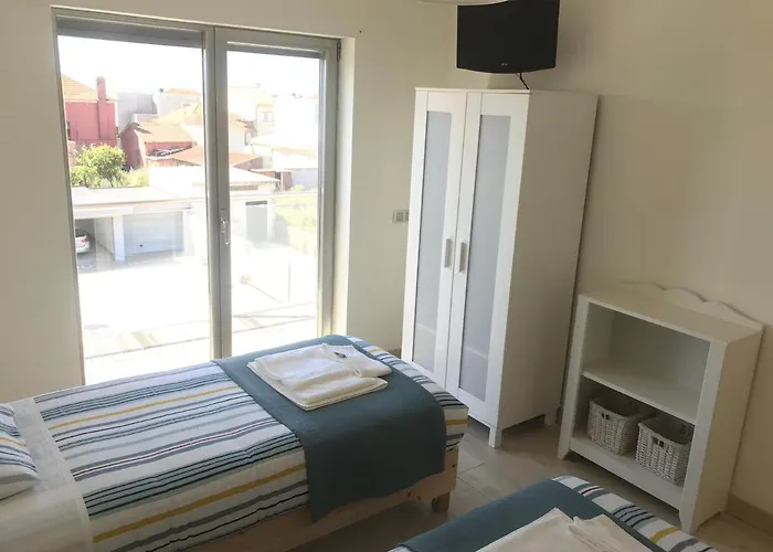 Angeiras House - Porto - By The Sea