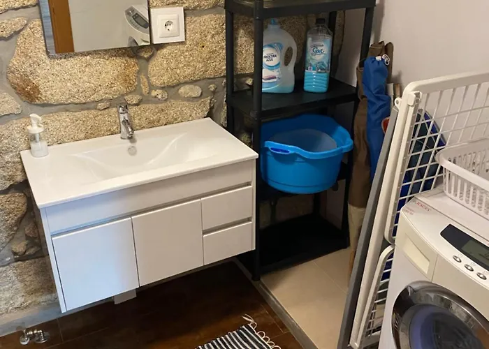 Angeiras House - Porto - By The Sea