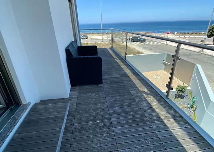 Angeiras House - Porto - By The Sea