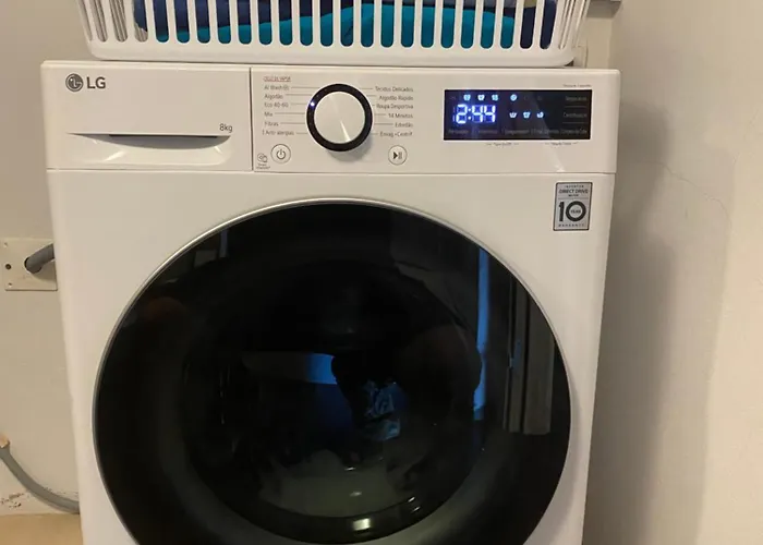 Angeiras House - Porto - By The Sea